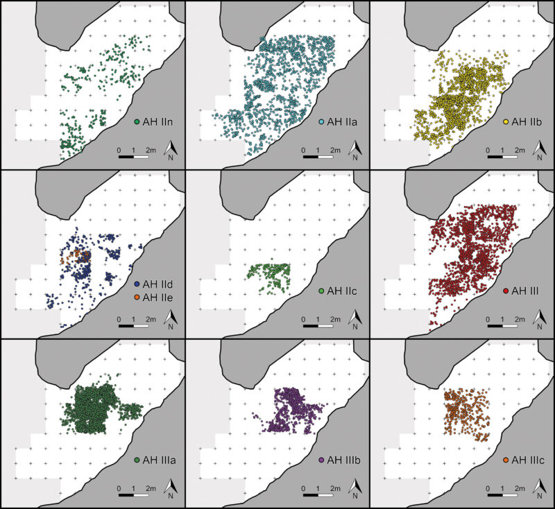 Verteilungsplan der einzeln eingemessenen Steinartefakte und Faunenreste